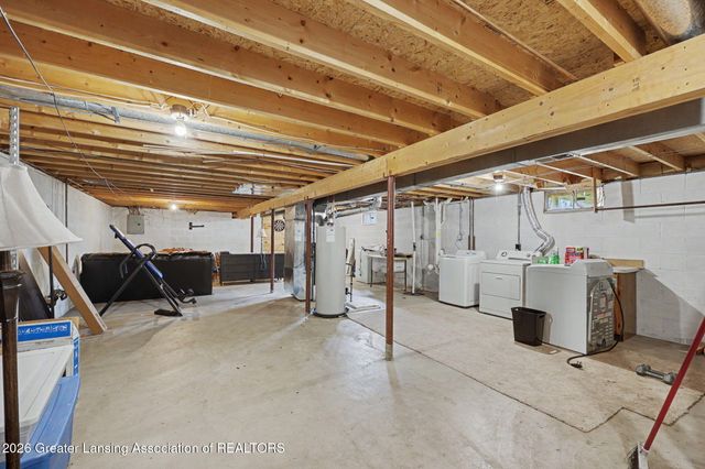 2145 Park Lane, Holt, MI 48842