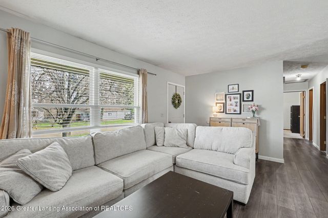 2145 Park Lane, Holt, MI 48842