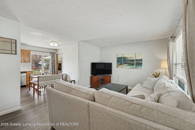 2145 Park Lane, Holt, MI 48842
