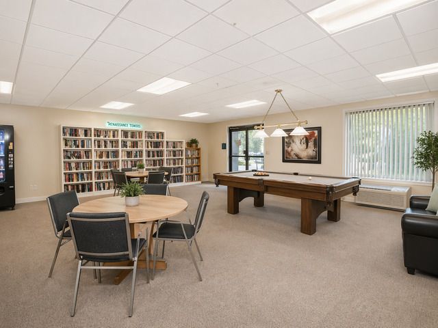 1 Renaissance Place 720, Palatine, IL 60067