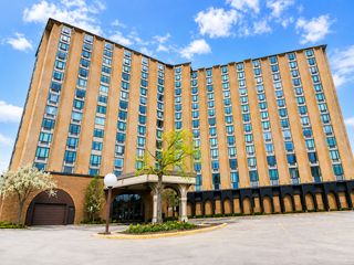 1 Renaissance Place 720, Palatine, IL 60067