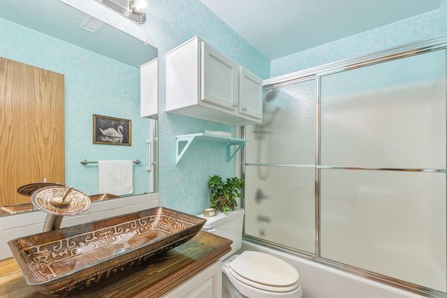 1218 Willowbrook Ln, Towanda, KS 67144