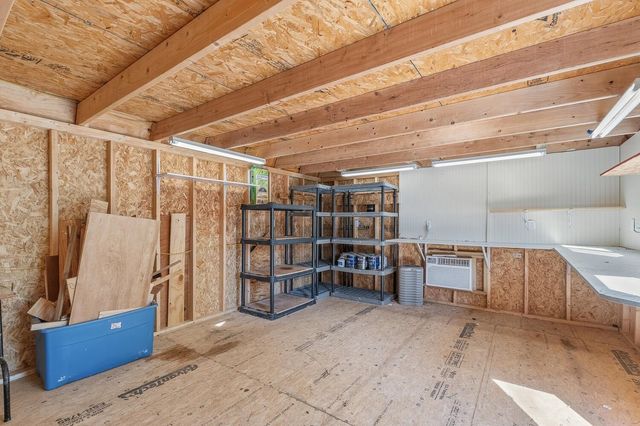 1218 Willowbrook Ln, Towanda, KS 67144
