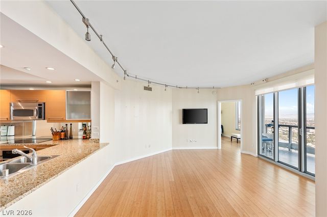 322 Karen Avenue 4504, Las Vegas, NV 89109