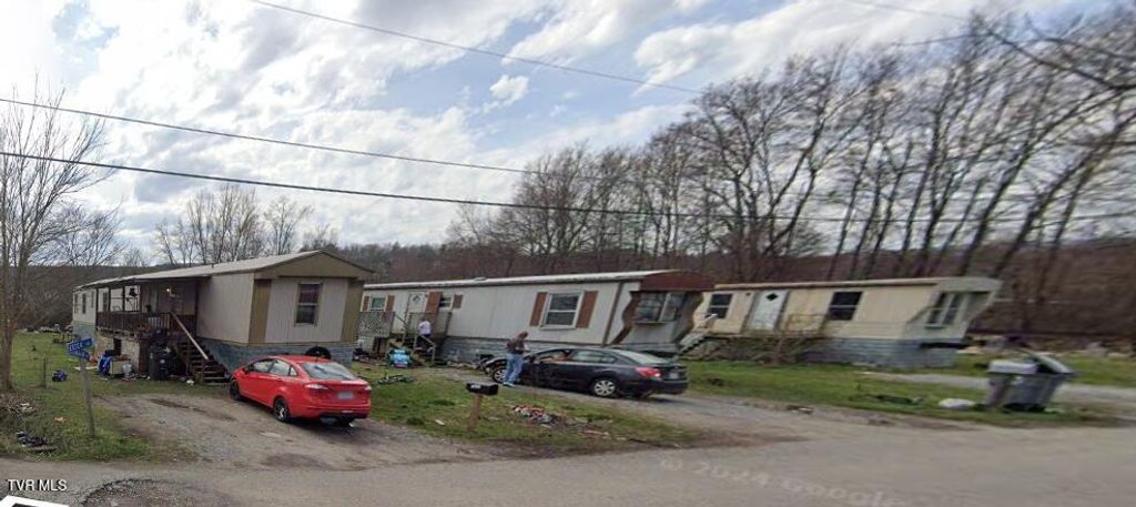 11730 Essex Road, Coeburn, VA 24230