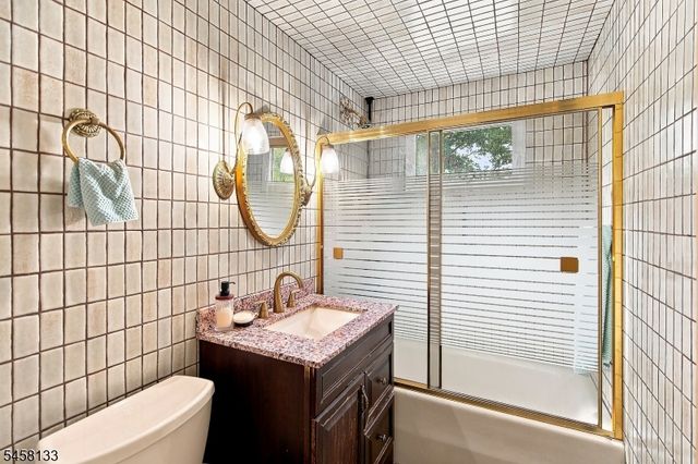 15 Charles St, Nutley Twp., NJ 07110
