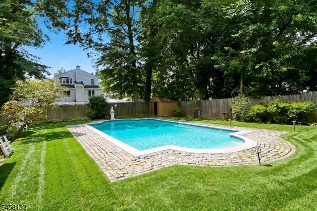 15 Charles St, Nutley Twp., NJ 07110