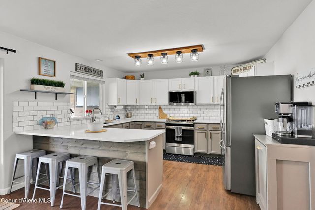 6533 N Kite Ln, Coeur D'alene, ID 83815