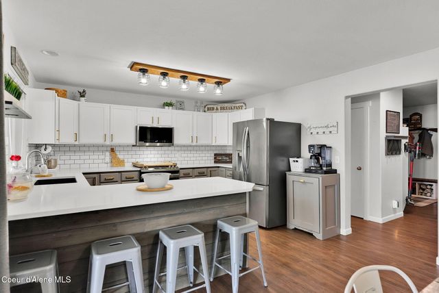 6533 N Kite Ln, Coeur D'alene, ID 83815