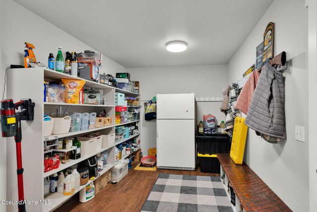 6533 N Kite Ln, Coeur D'alene, ID 83815