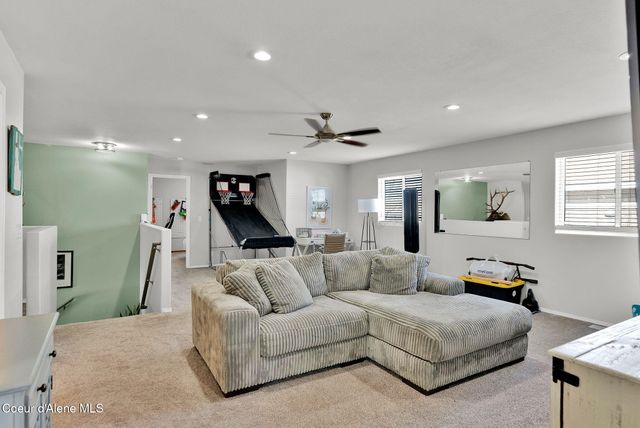 6533 N Kite Ln, Coeur D'alene, ID 83815