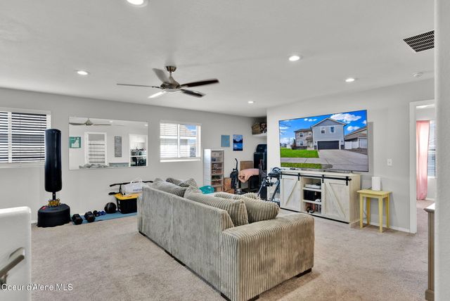 6533 N Kite Ln, Coeur D'alene, ID 83815