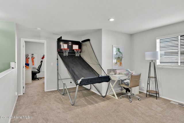 6533 N Kite Ln, Coeur D'alene, ID 83815