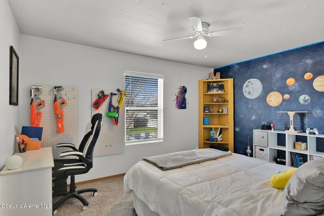 6533 N Kite Ln, Coeur D'alene, ID 83815