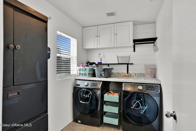 6533 N Kite Ln, Coeur D'alene, ID 83815