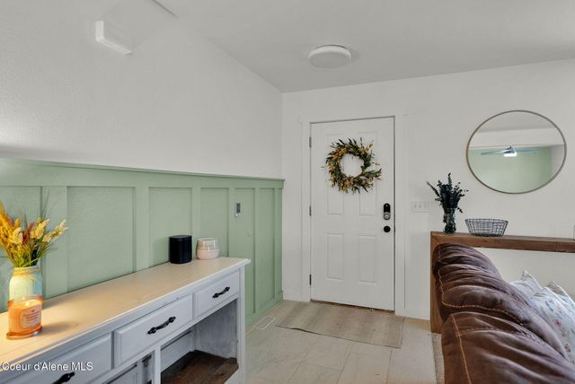 6533 N Kite Ln, Coeur D'alene, ID 83815