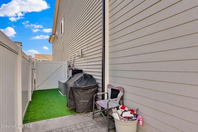 6533 N Kite Ln, Coeur D'alene, ID 83815