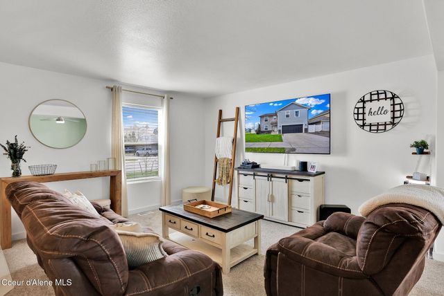 6533 N Kite Ln, Coeur D'alene, ID 83815