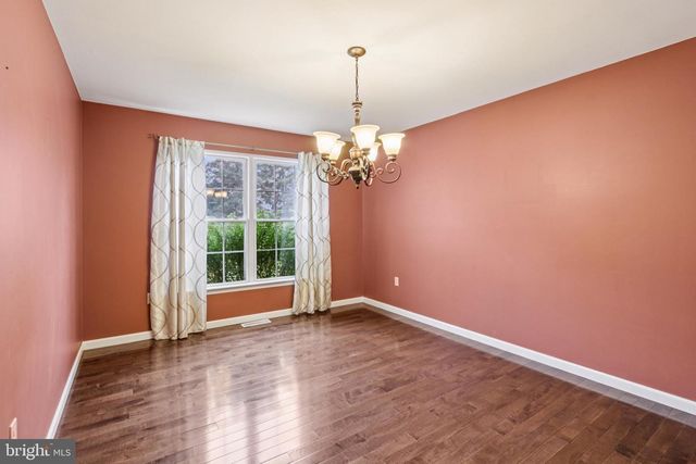 818 REBECCA LN, Orefield, PA 18069