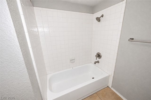2961 Country Manor Lane 14, Las Vegas, NV 89115