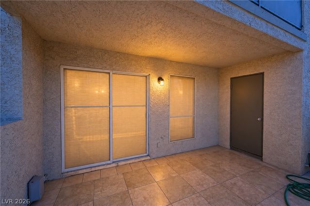 2961 Country Manor Lane 14, Las Vegas, NV 89115
