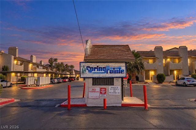 2961 Country Manor Lane 14, Las Vegas, NV 89115