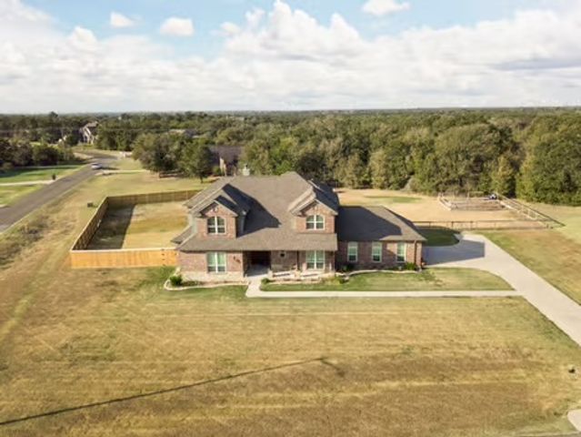 18214 Retriever Run, College Station, TX 77845