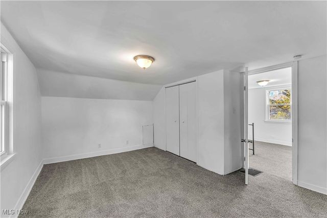 114 Oakdale Avenue, Hubbard, OH 44425