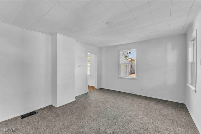 114 Oakdale Avenue, Hubbard, OH 44425