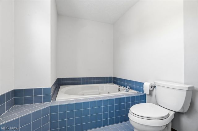 3440 Burrwood Drive, Richfield, OH 44286