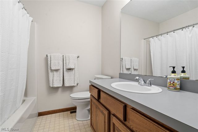 3440 Burrwood Drive, Richfield, OH 44286