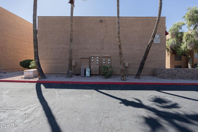 2625 E INDIAN SCHOOL Road 232, Phoenix, AZ 85016