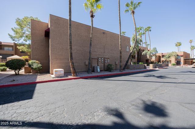 2625 E INDIAN SCHOOL Road 232, Phoenix, AZ 85016