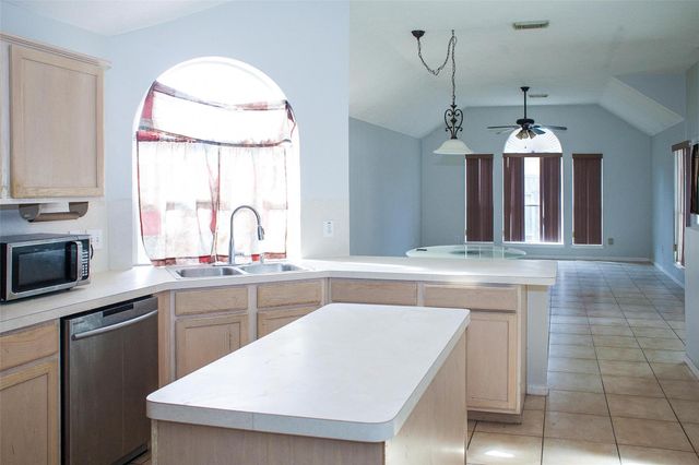 6223 Newbury Drive, Katy, TX 77449