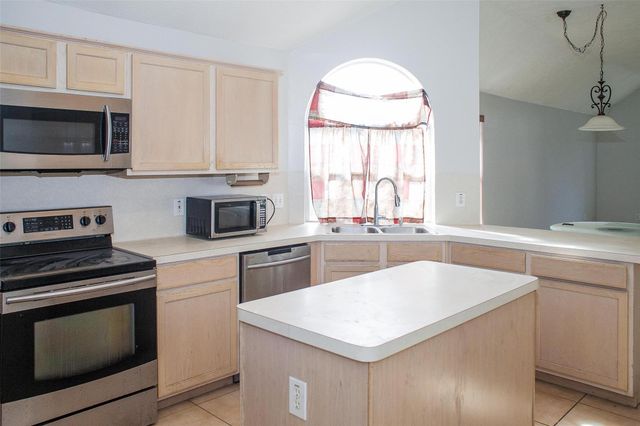 6223 Newbury Drive, Katy, TX 77449