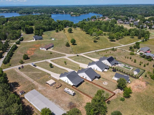 668 Ridgeville Church Road, Inman, SC 29349