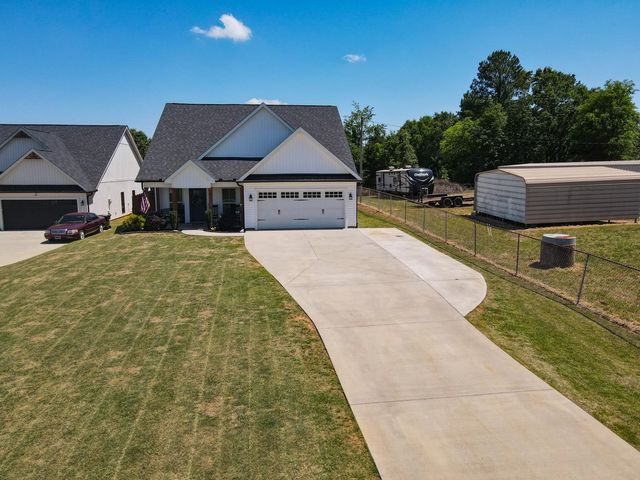 668 Ridgeville Church Road, Inman, SC 29349