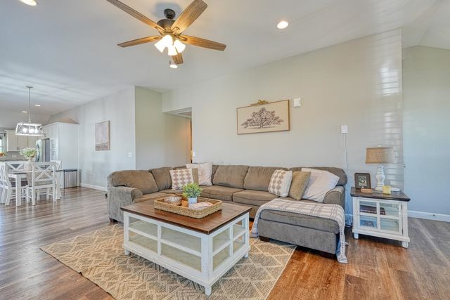 668 Ridgeville Church Road, Inman, SC 29349