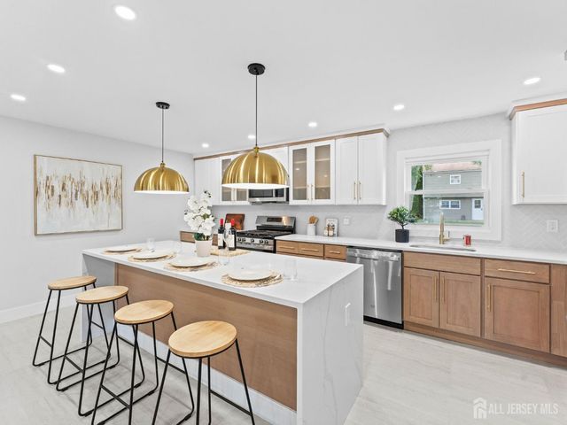 44 Charlotte Street, Carteret, NJ 07008