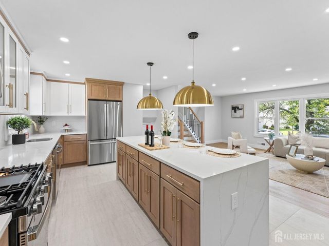 44 Charlotte Street, Carteret, NJ 07008