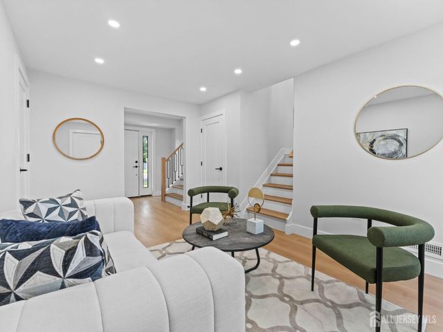 44 Charlotte Street, Carteret, NJ 07008