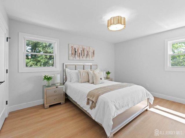 44 Charlotte Street, Carteret, NJ 07008