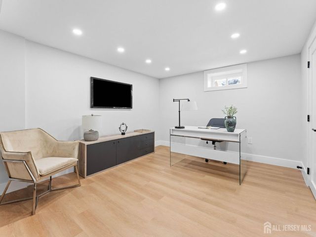 44 Charlotte Street, Carteret, NJ 07008