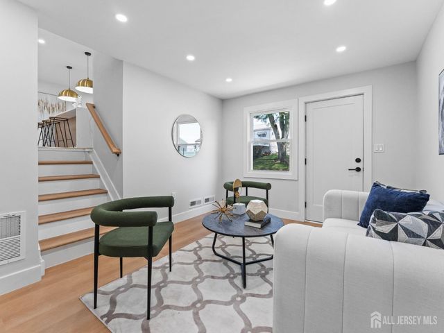 44 Charlotte Street, Carteret, NJ 07008