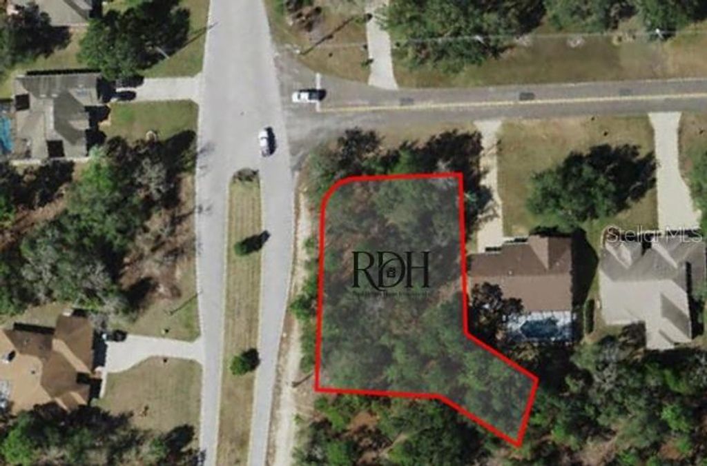 90 CYPRESS BOULEVARD E, Homosassa, FL 34446