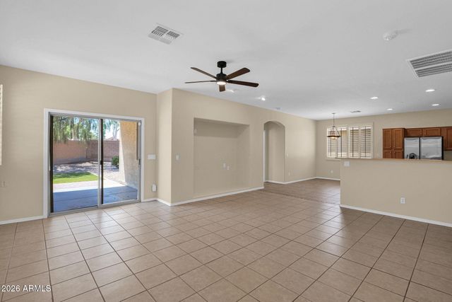 21067 E DESERT HILLS Circle, Queen Creek, AZ 85142