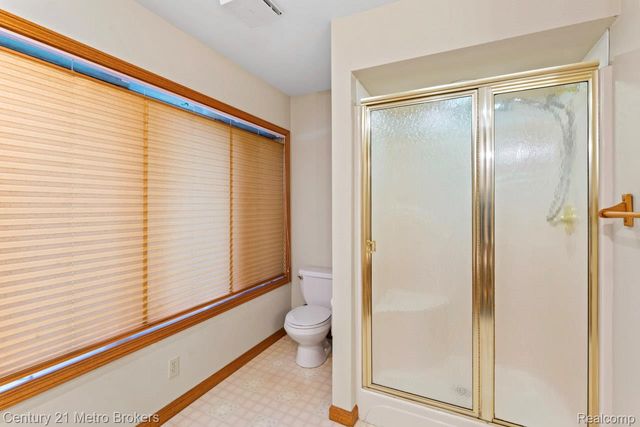 751 River Edge Court, Flushing, MI 48433