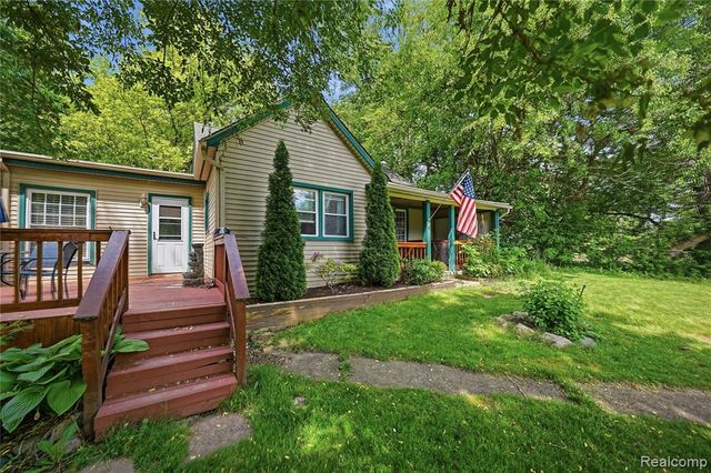 6790 Weyer Road, Imlay City, MI 48444