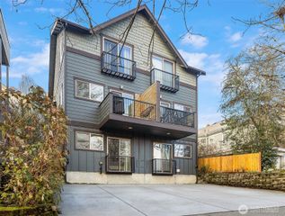 218 24th Avenue E #A, Seattle, WA 98112