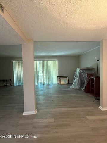 396 REGENCY WOOD Drive 17, Jacksonville, FL 32225